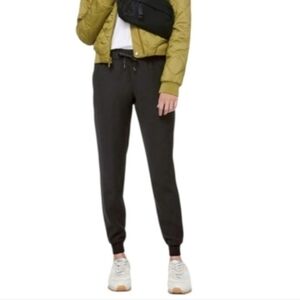 Lululemon On The Fly Luxtreme Black Joggers Women's Size 2